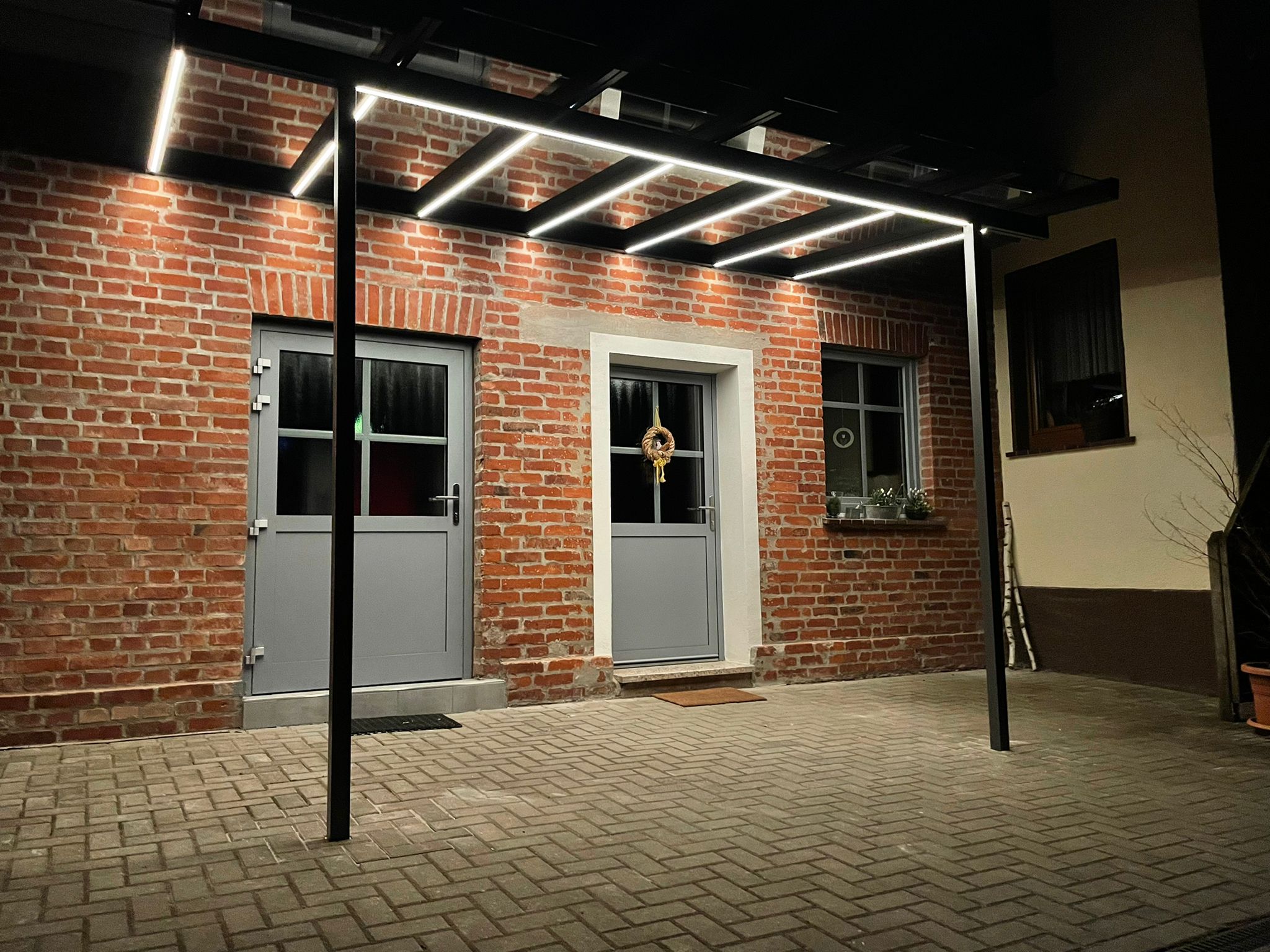 Eingangsdach mit LED-Beleuchtung 1,5 x 1,25 m